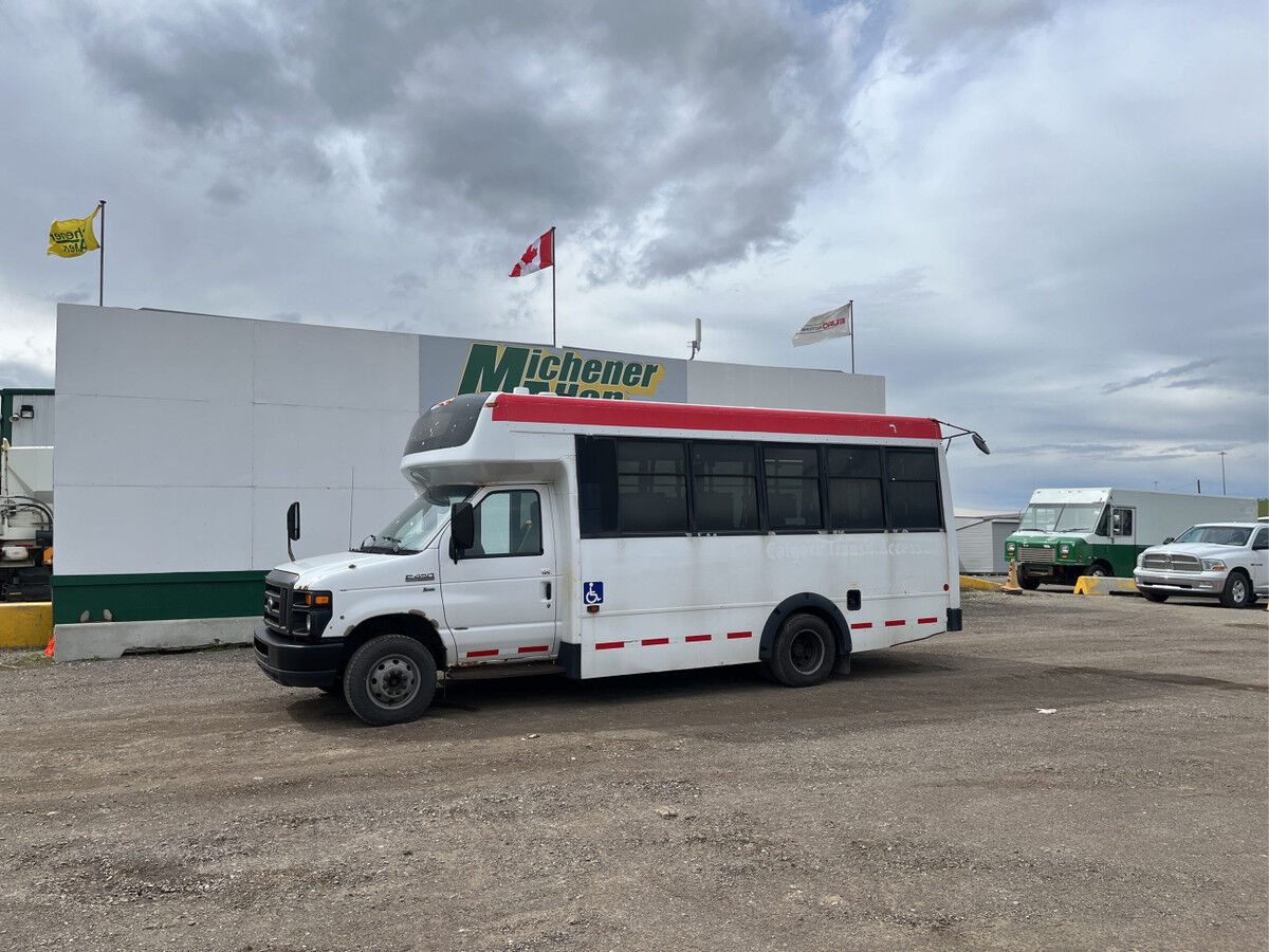 Ford E-450