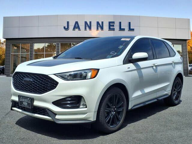 2022 FORD Edge