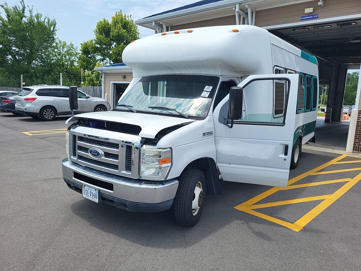 Ford E-450