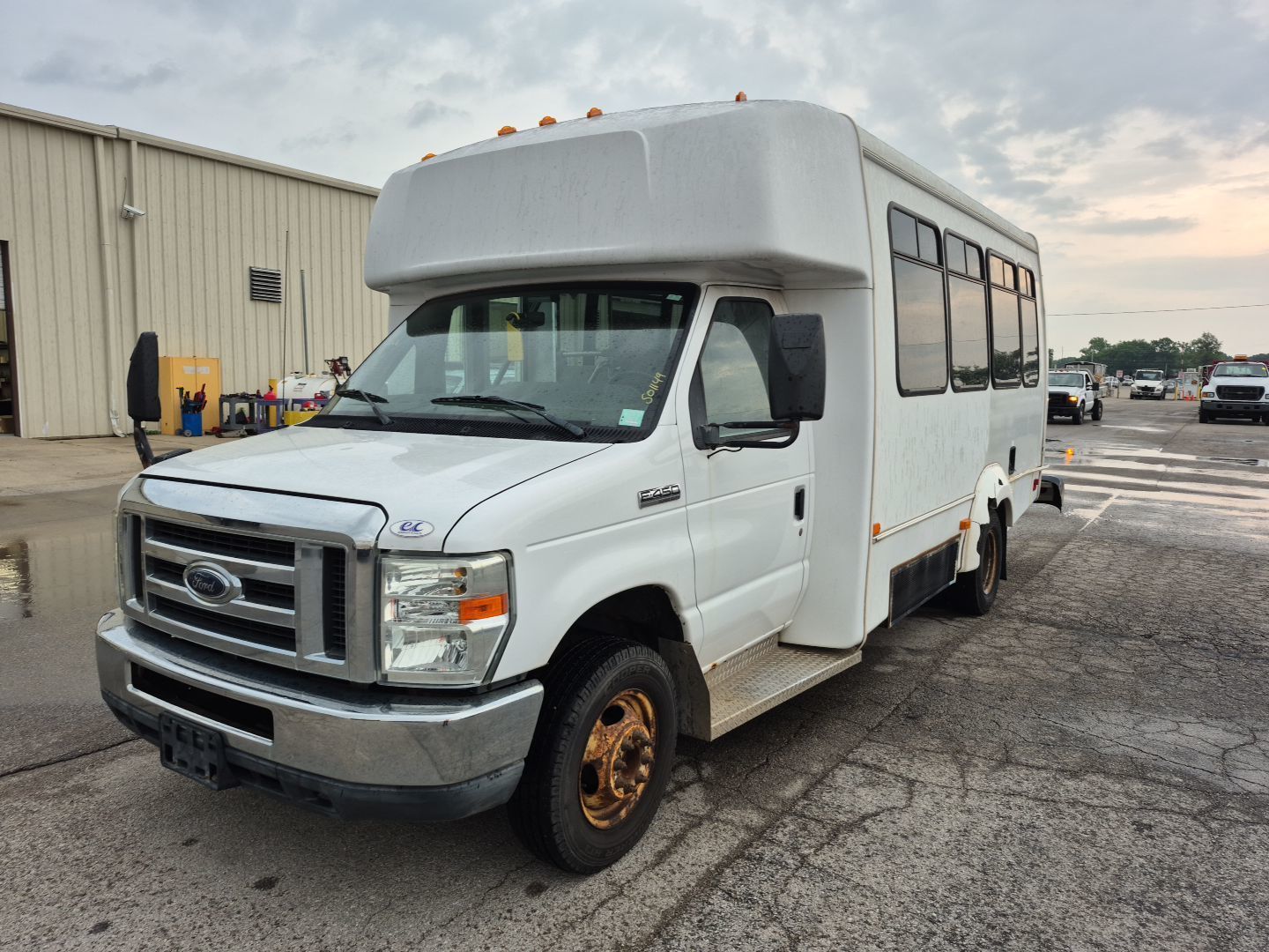Ford E-450