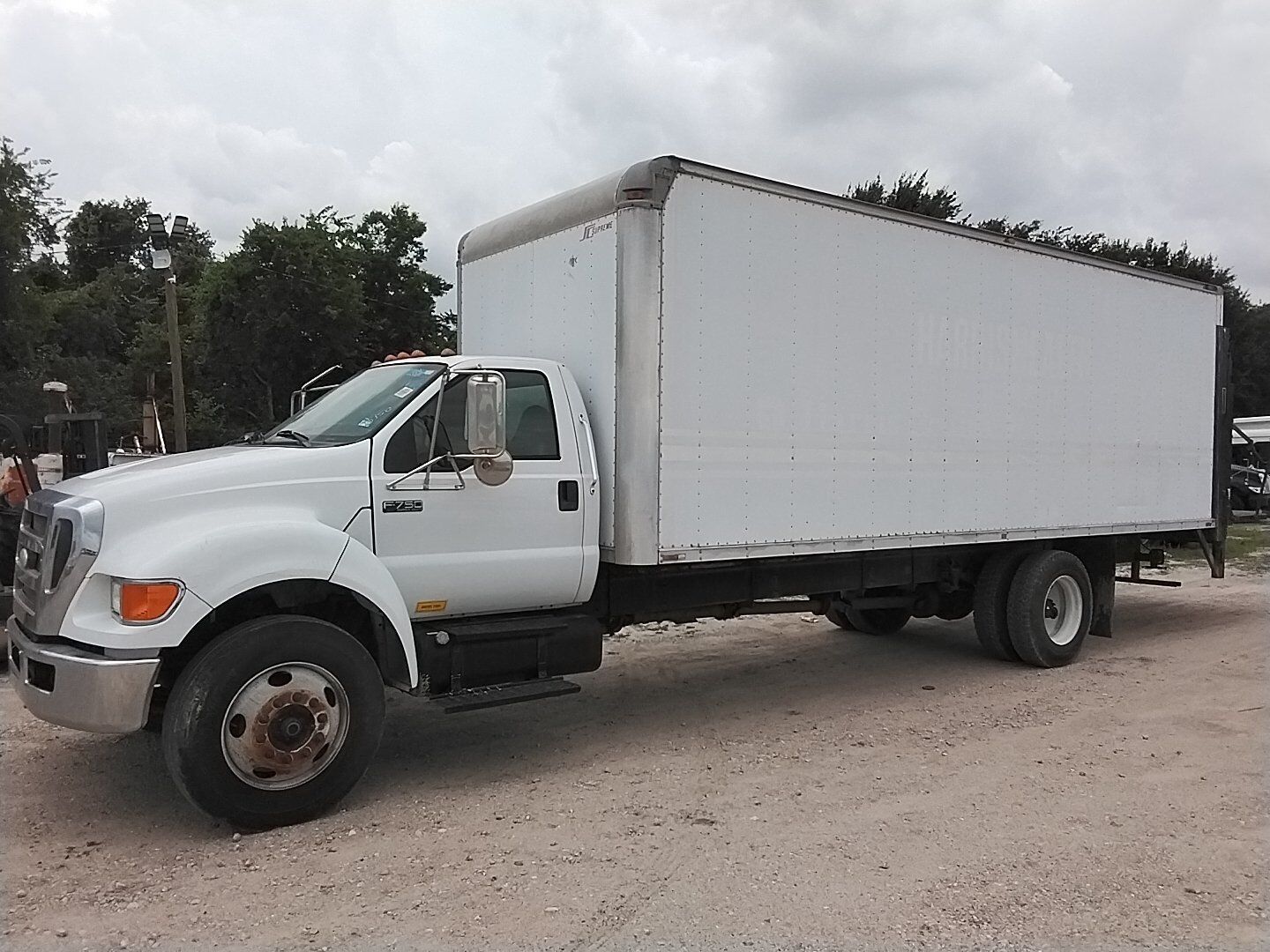 Ford F-750