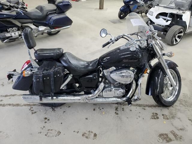 Honda VT750 (Shadow Aero)