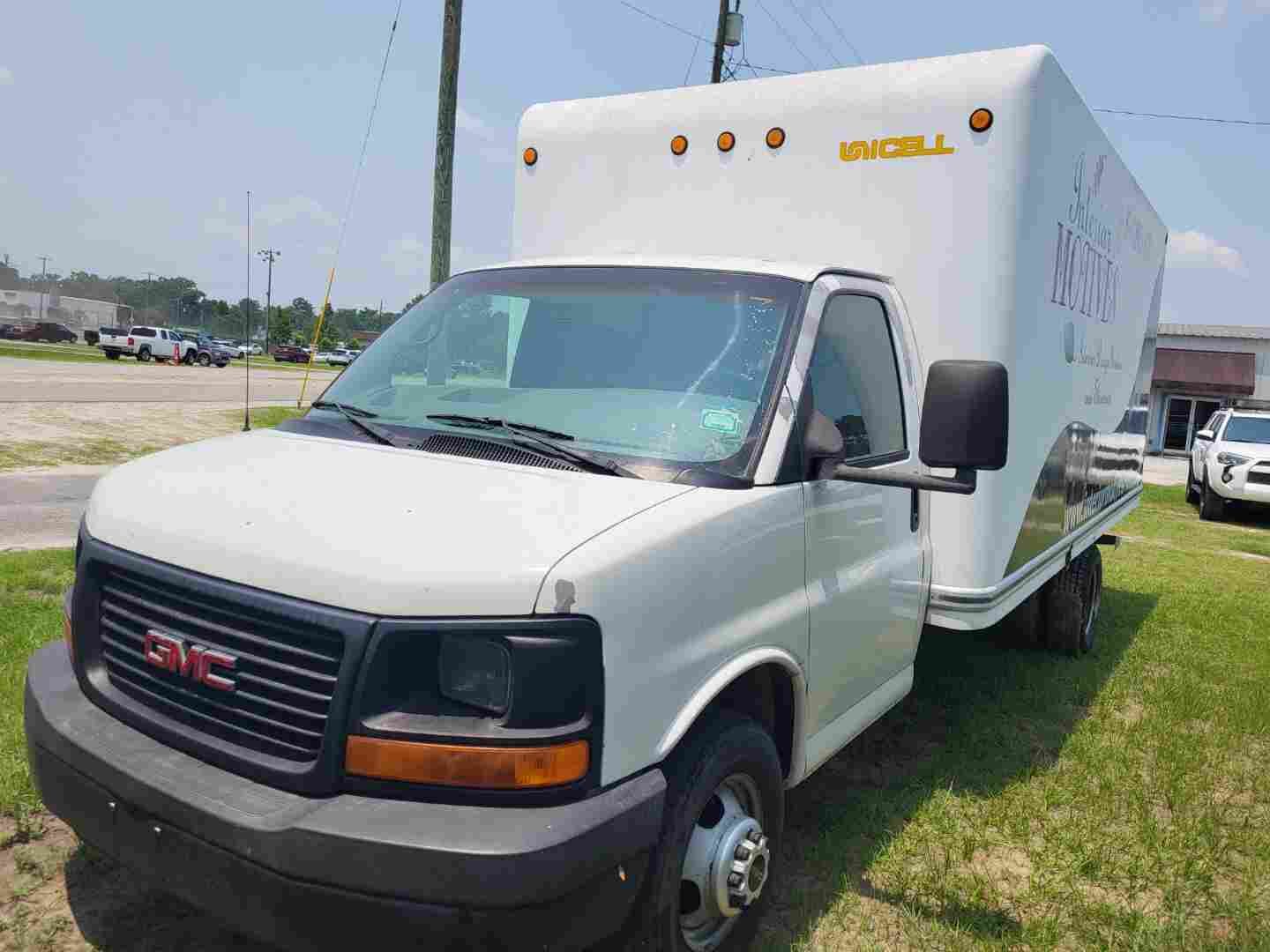 GMC Savana