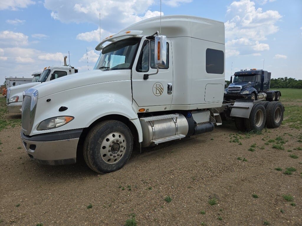 2013 INTERNATIONAL LF687