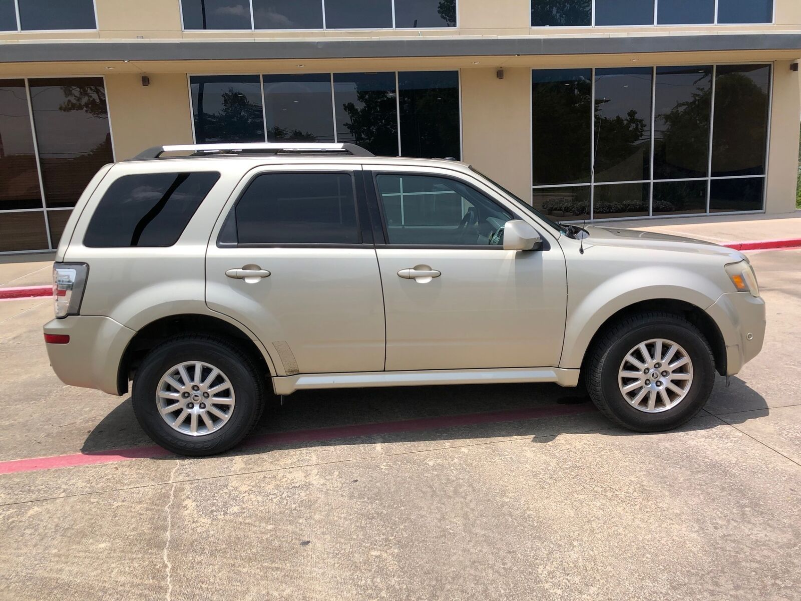 Mercury Mariner