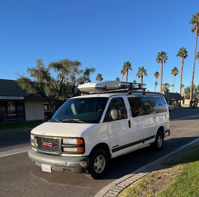 GMC Savana