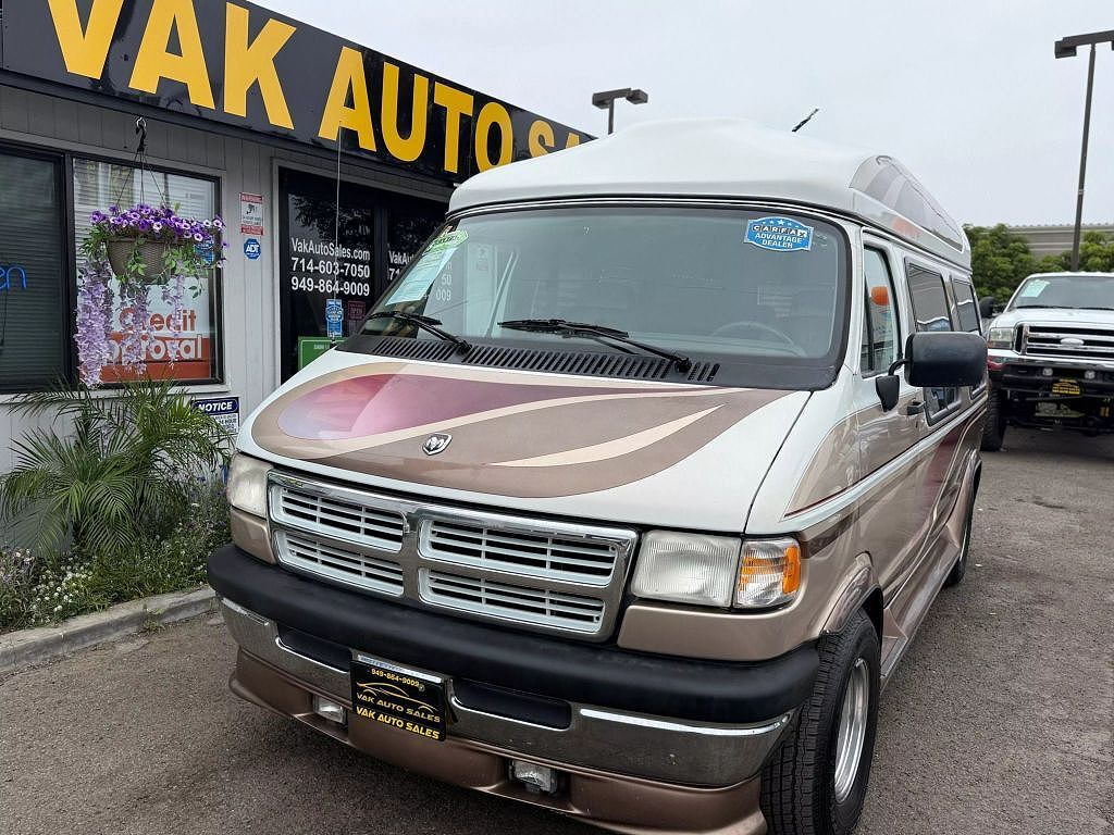 Dodge Ram Van