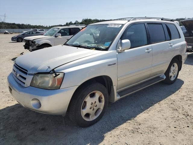 2004 TOYOTA Highlander