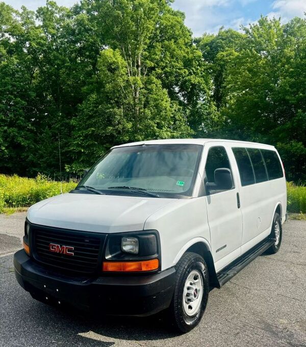 GMC Savana