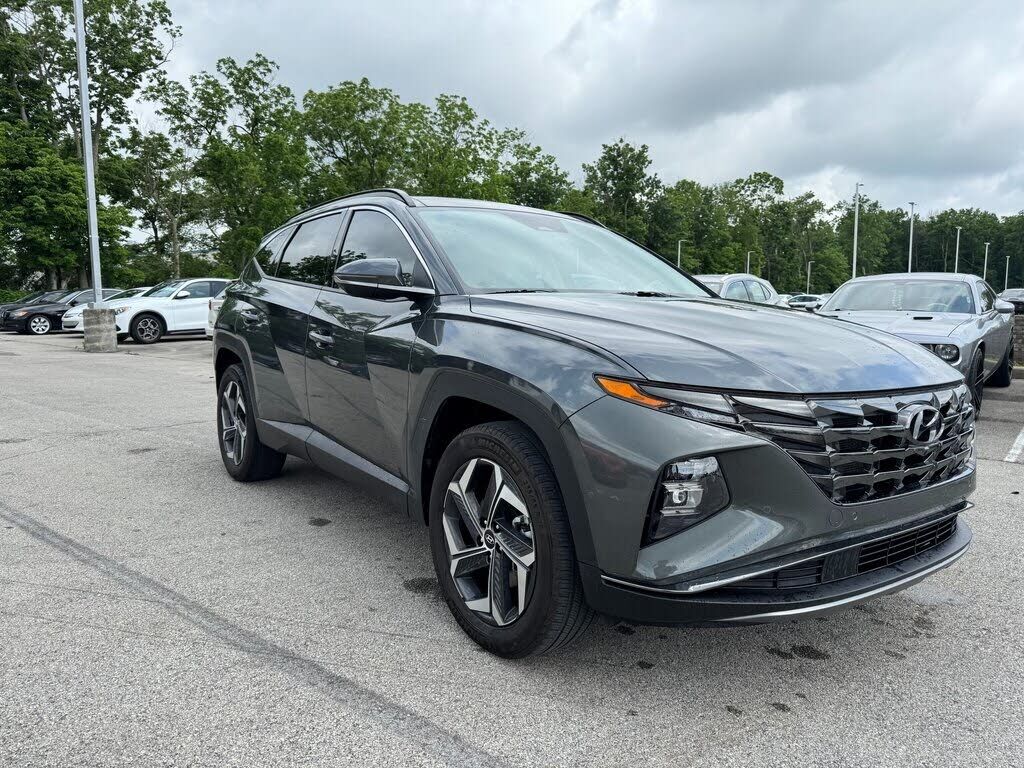 HYUNDAI