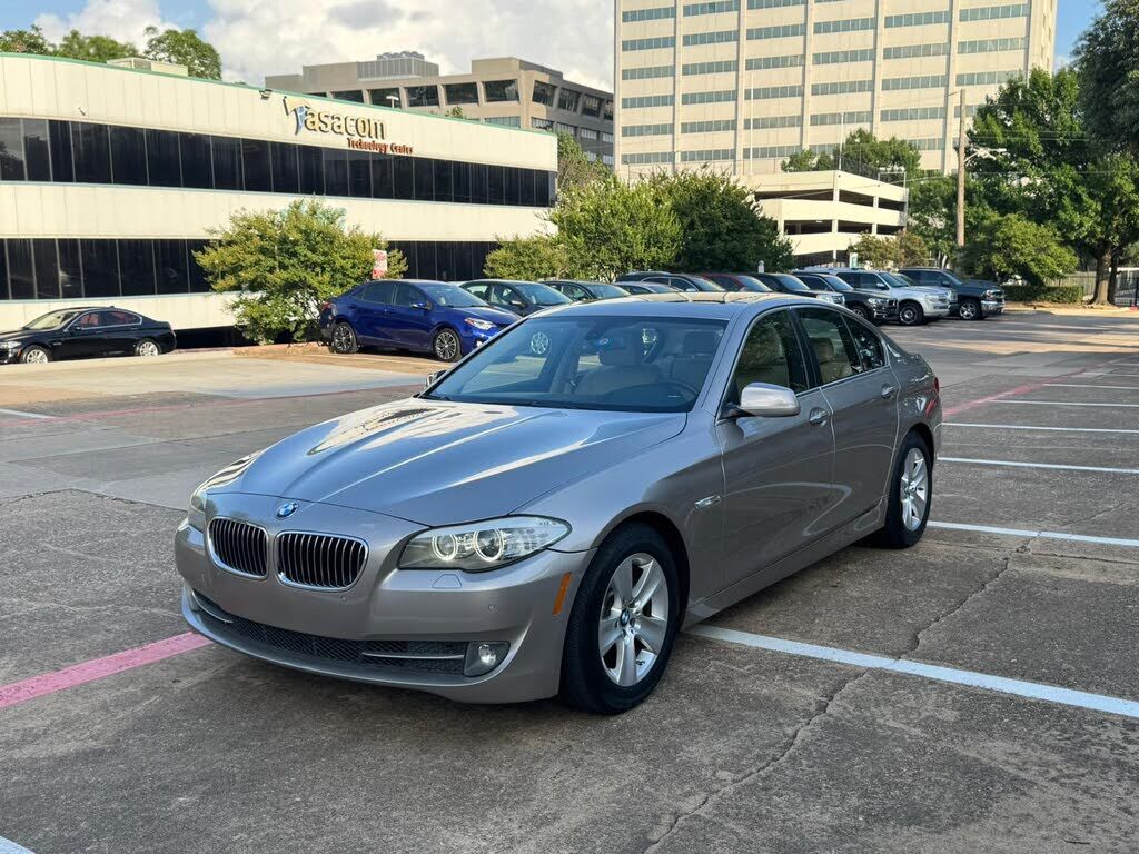 BMW 528i