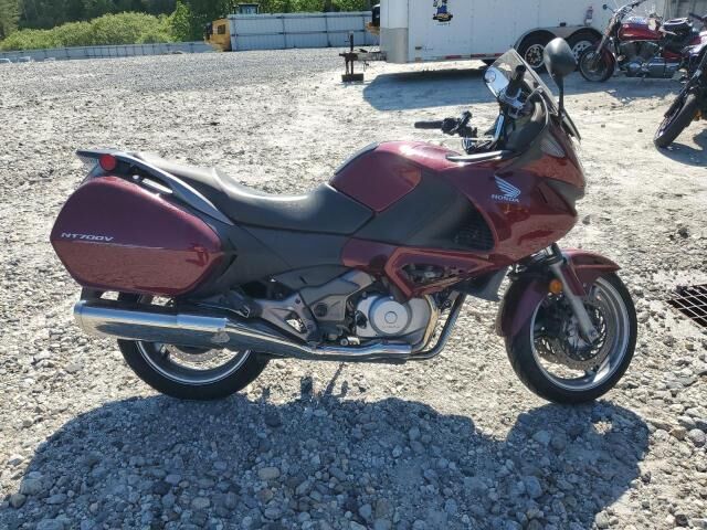 Honda NT700VA/NT700V