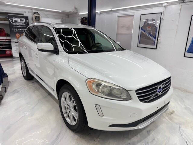 2015 VOLVO XC60