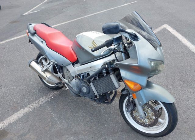 Honda VFR800Fi (INTERCEPTOR)