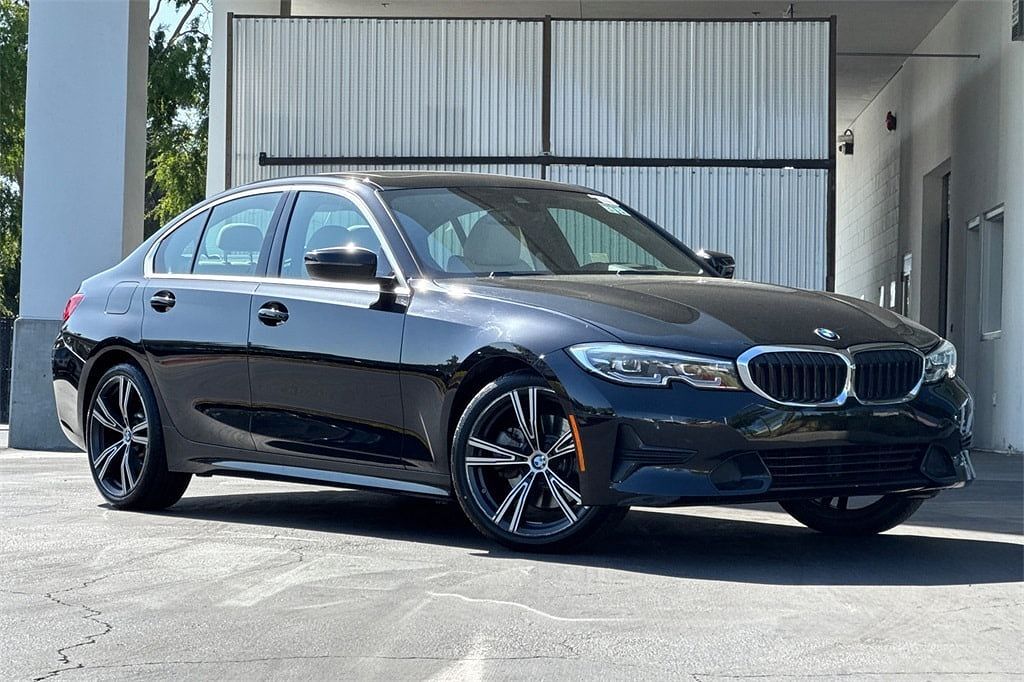 2021 BMW 330i