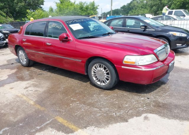 Lincoln Town Car