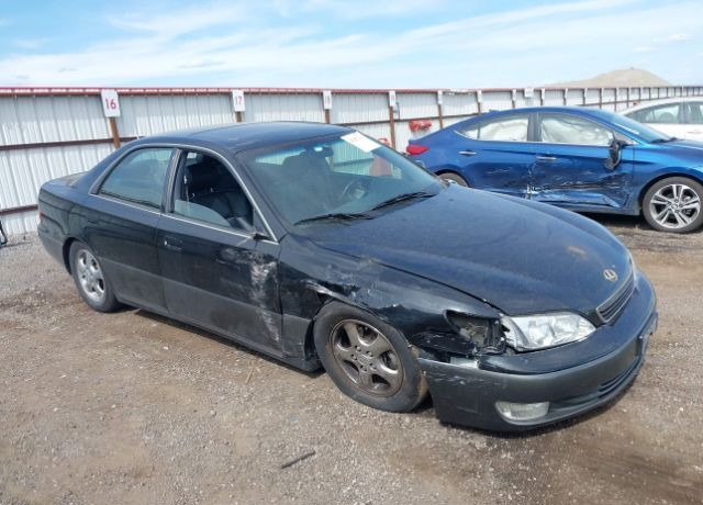 Lexus ES
