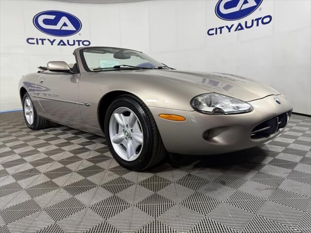 Jaguar XK8