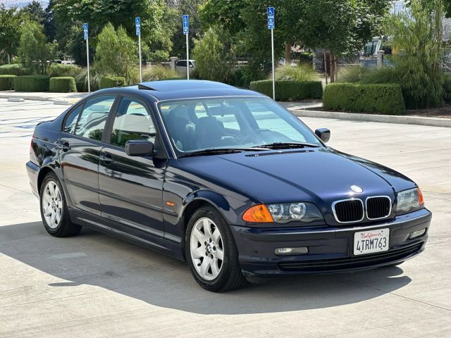 BMW 325i
