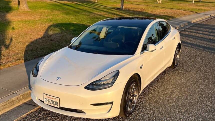 2018 TESLA Model 3