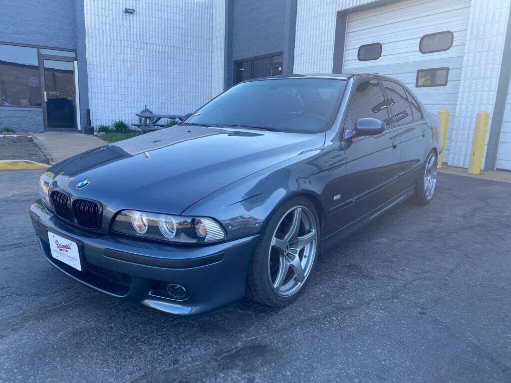 2001 BMW M5