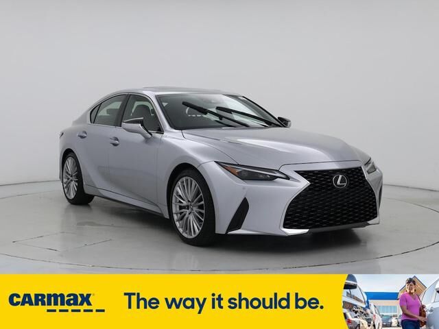 LEXUS