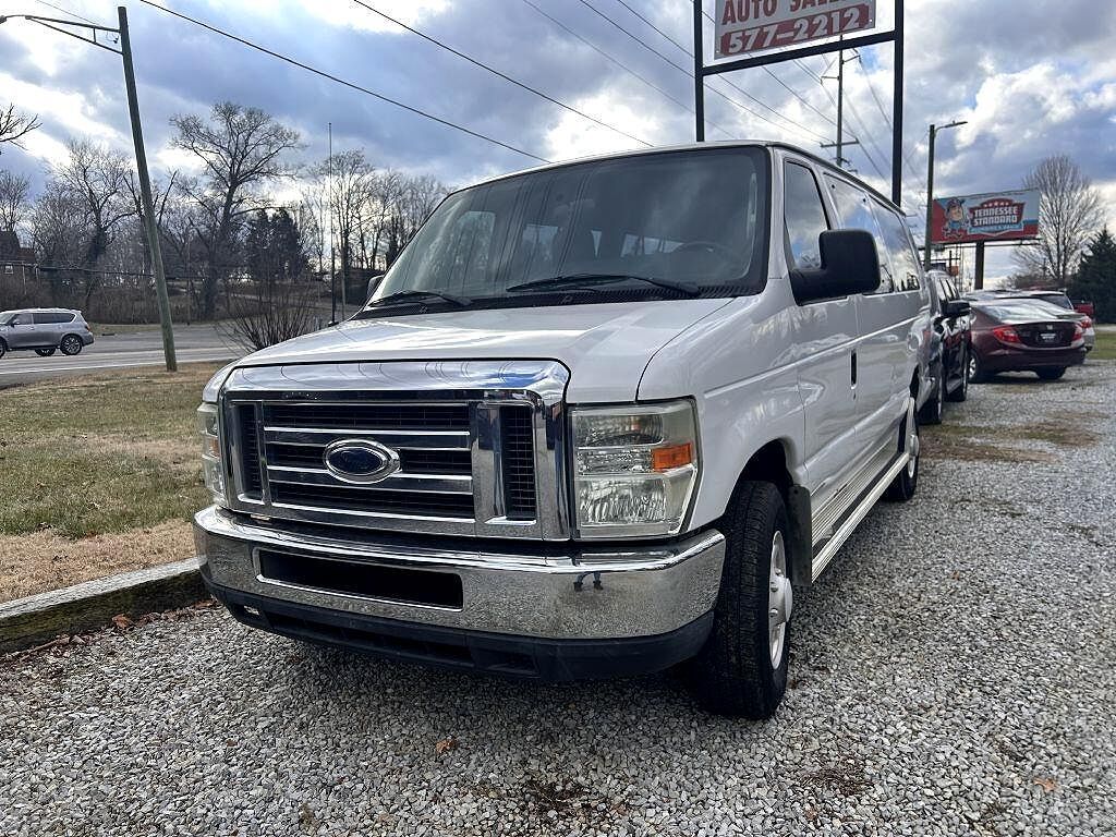 2009 FORD E-350