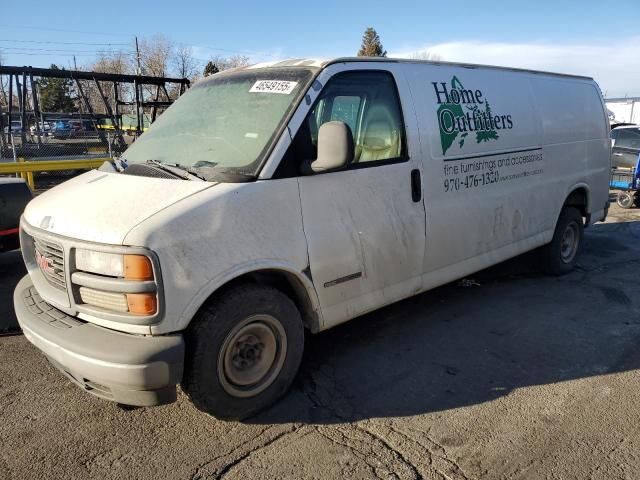 GMC Savana