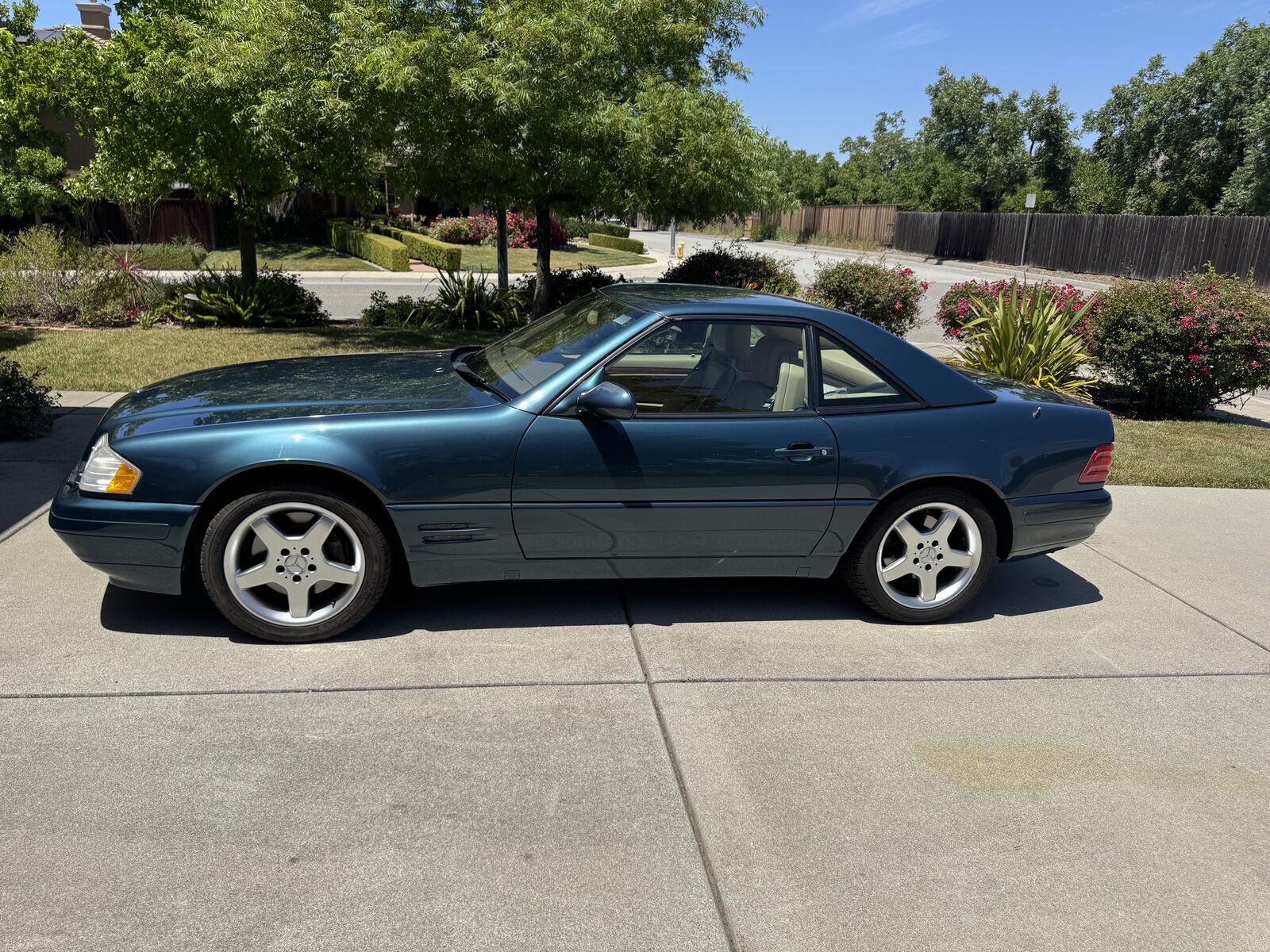 Mercedes-Benz SL-Class