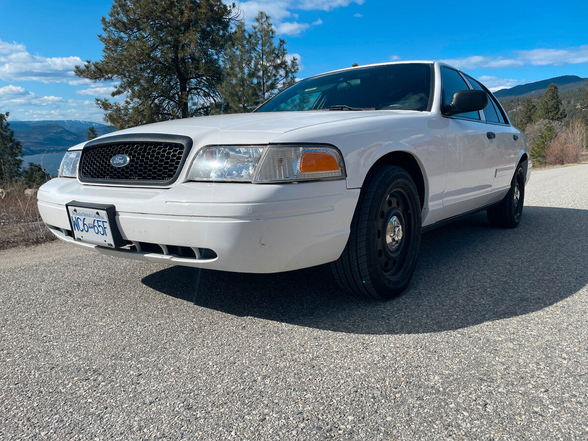 Ford Crown Victoria