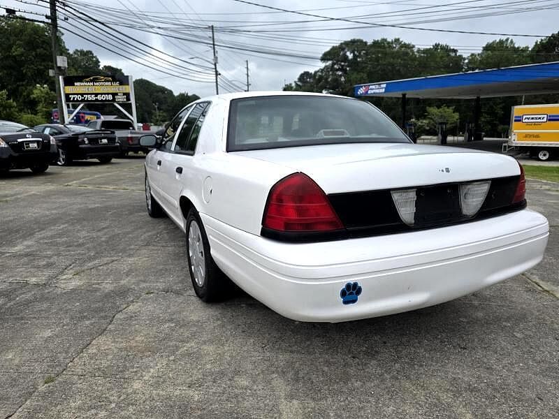 Ford Crown Victoria