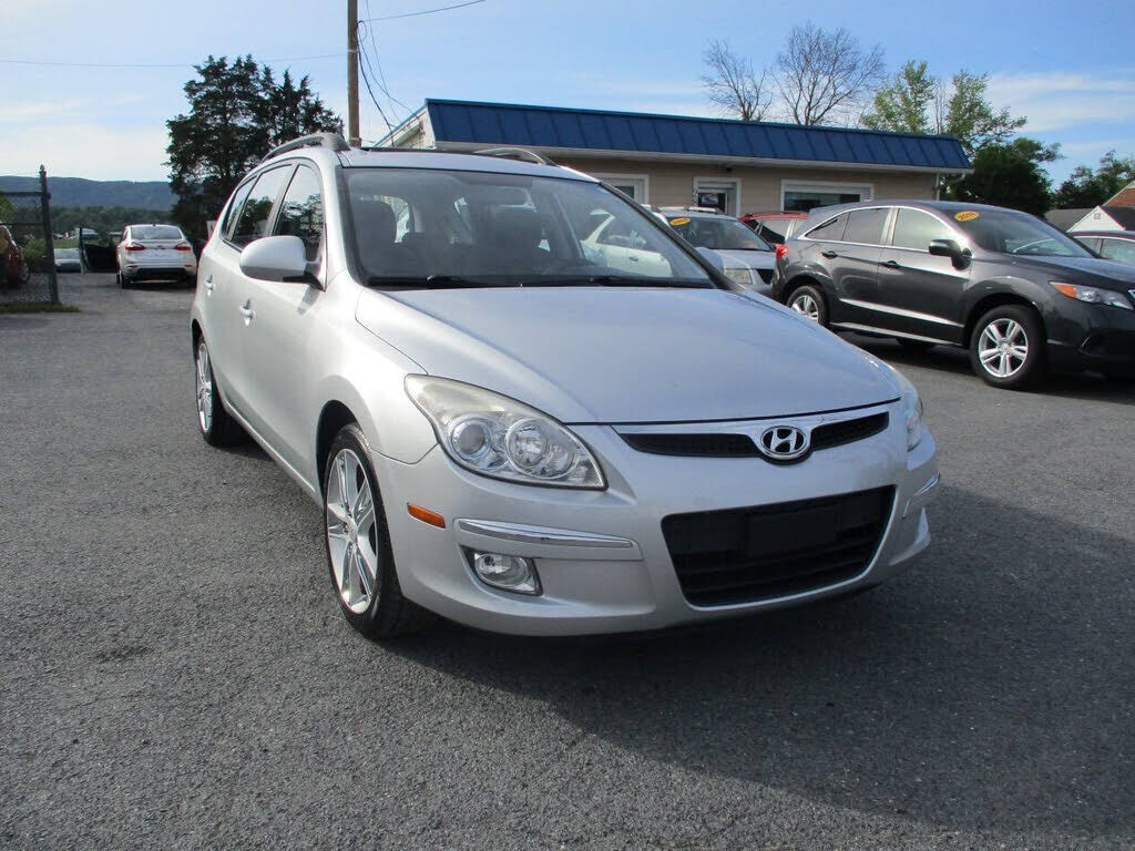 2010 HYUNDAI Elantra Touring