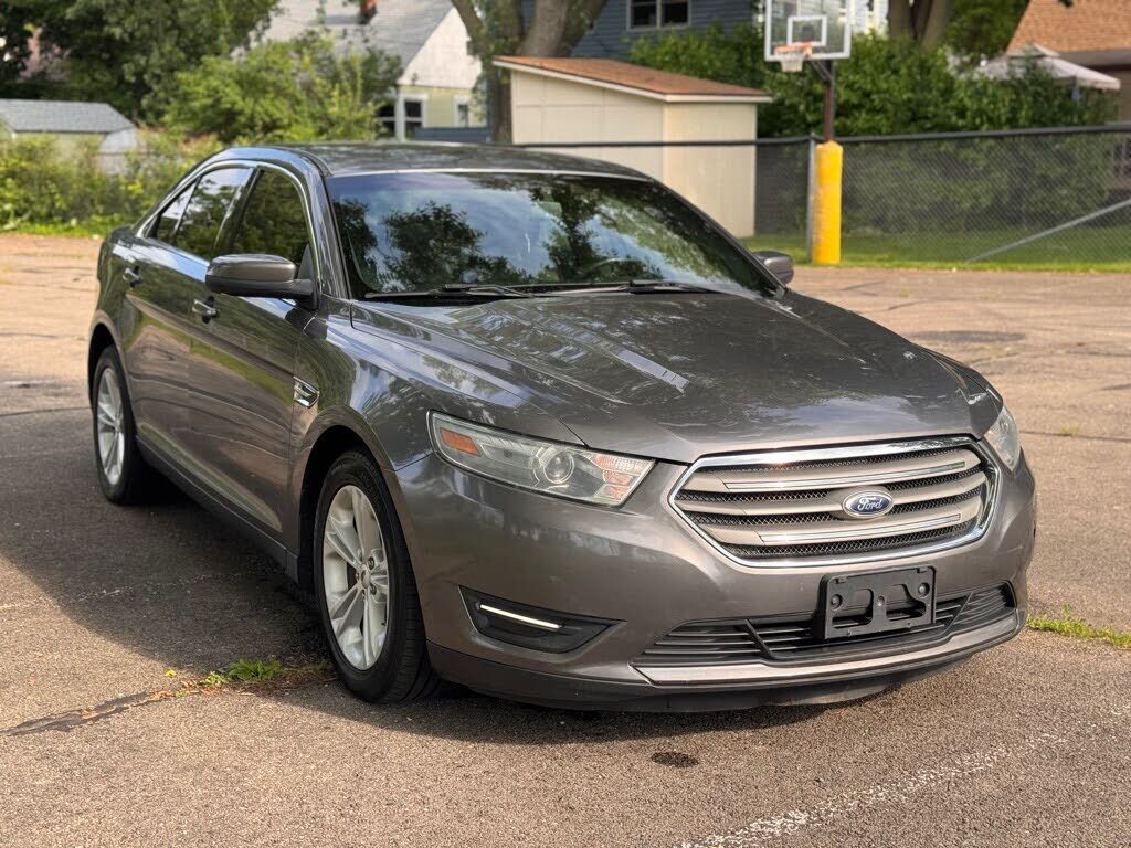 2014 FORD Taurus