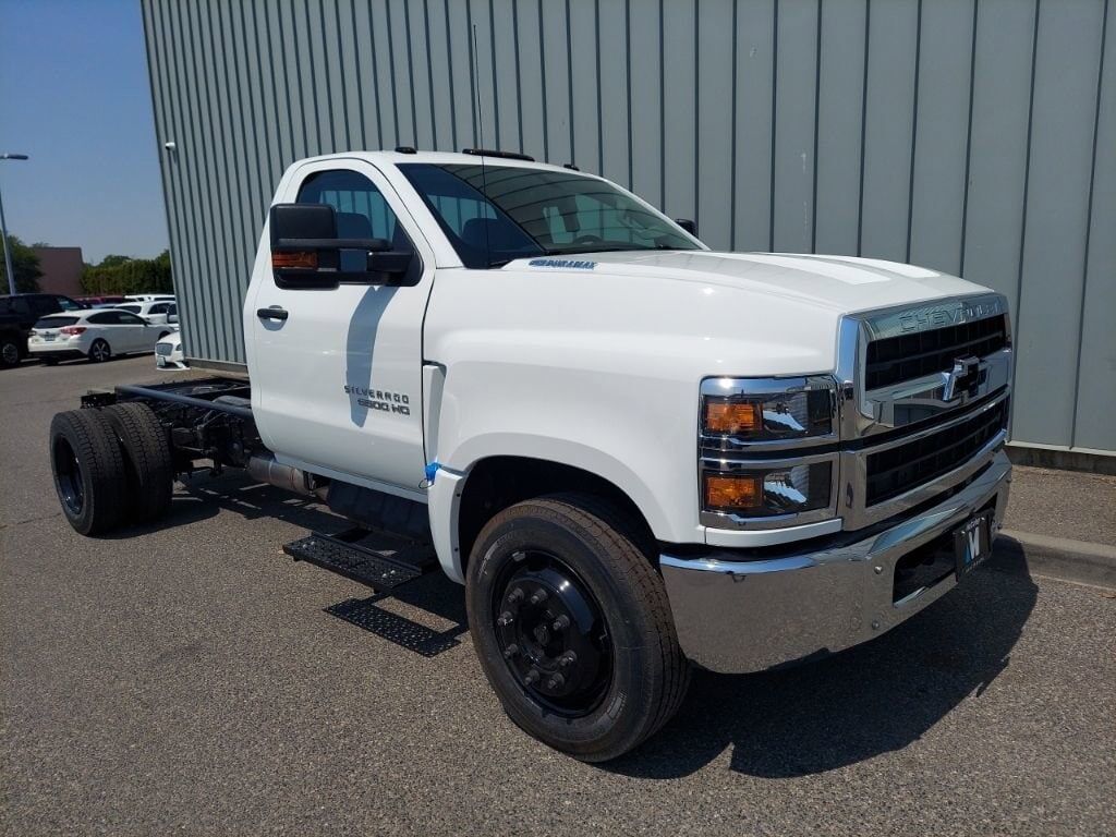 2024 GMC Silverado Medium Duty