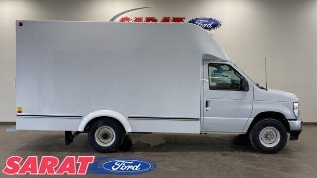 2025 FORD E-350