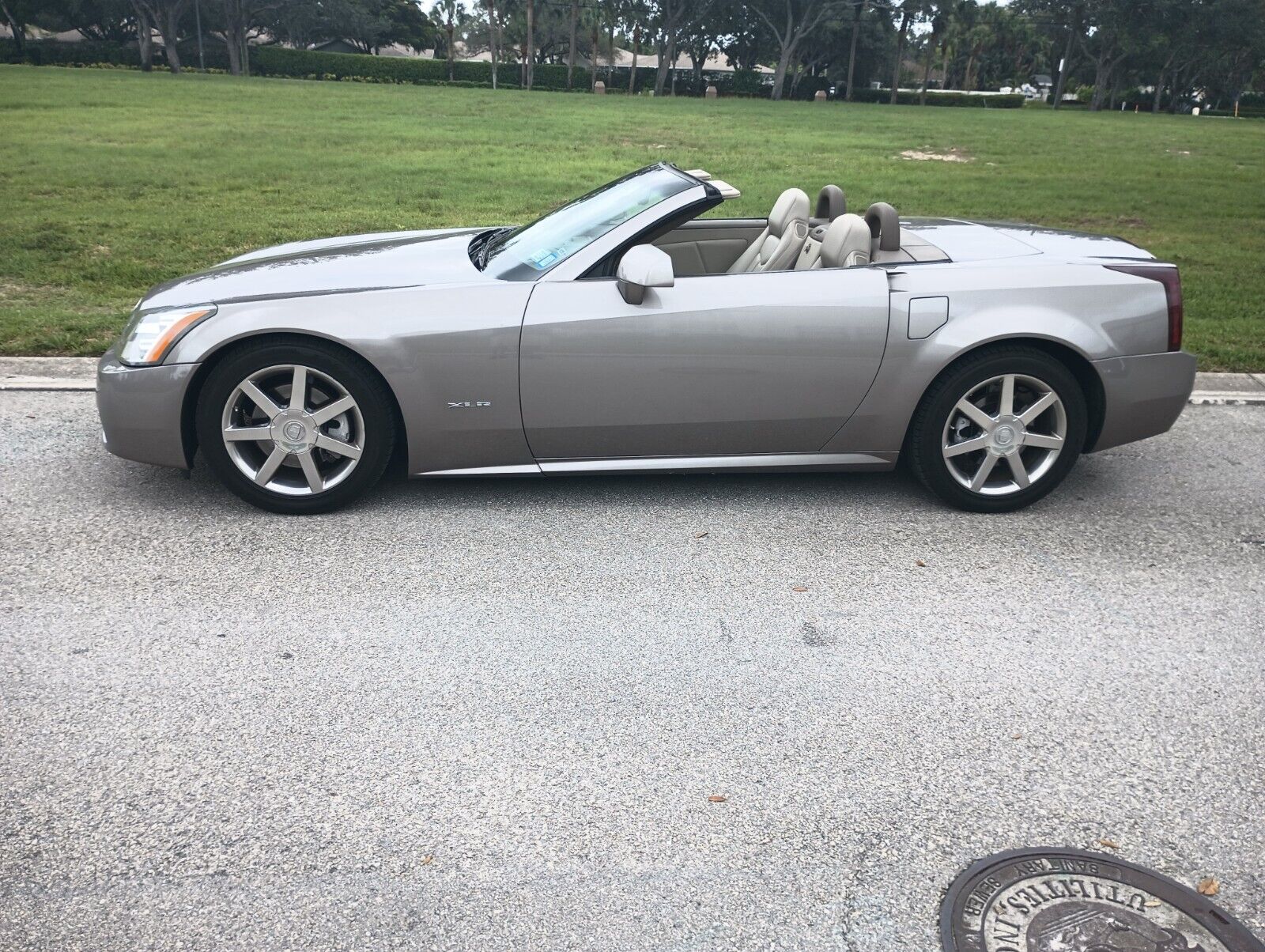 Cadillac XLR