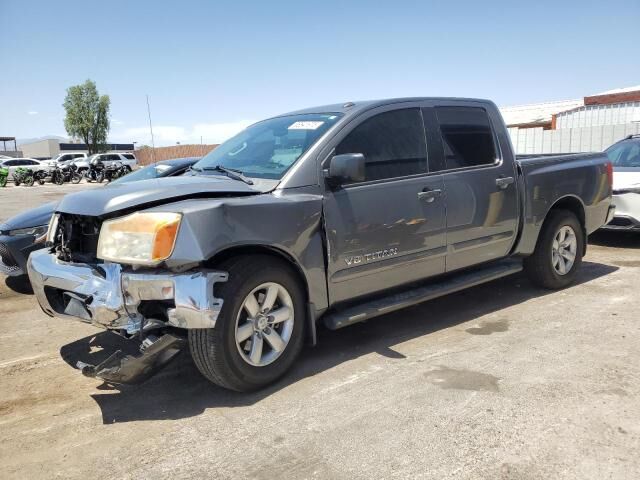 Nissan Titan