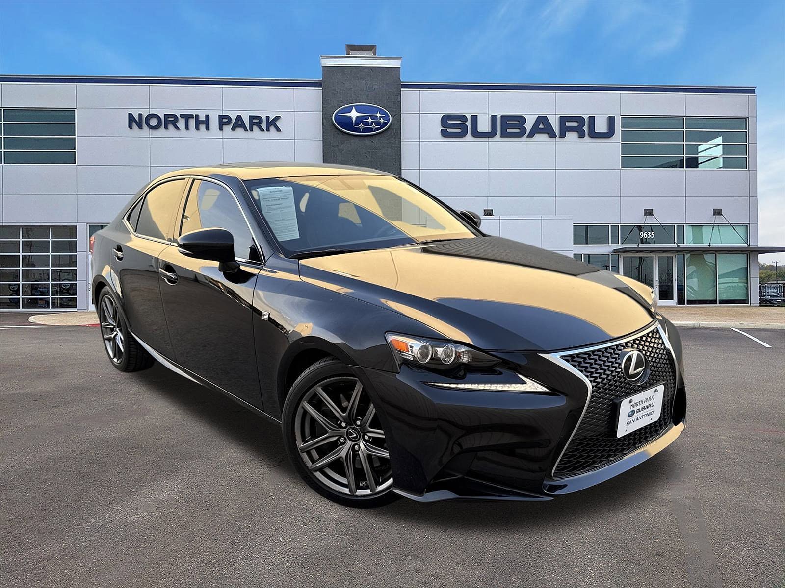 Lexus IS