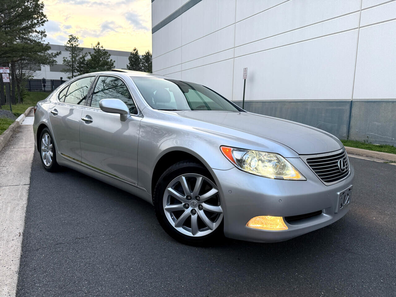 Lexus LS