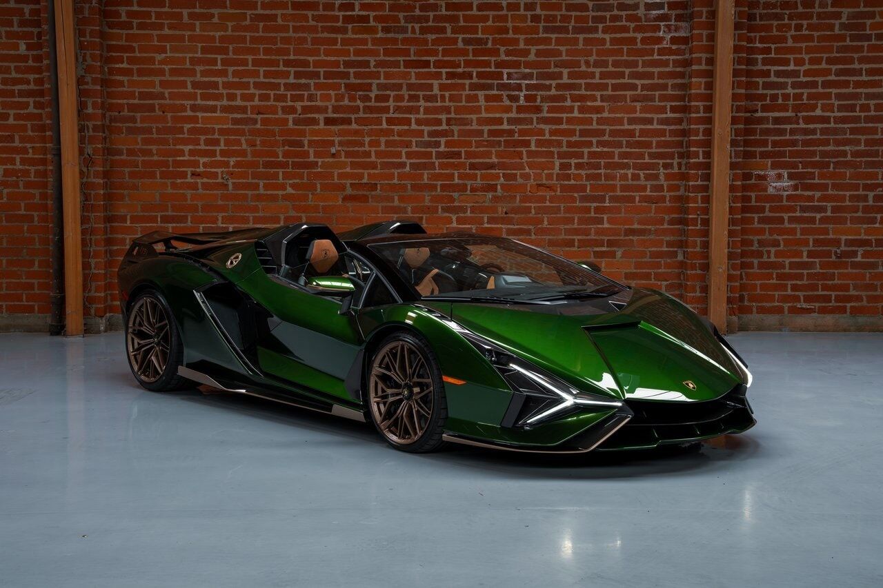 2021 LAMBORGHINI Aventador