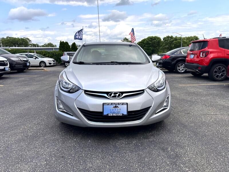 2016 HYUNDAI Elantra