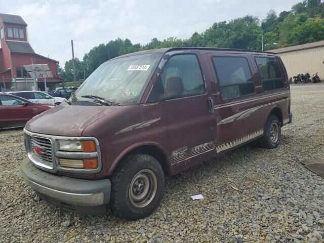 GMC Savana