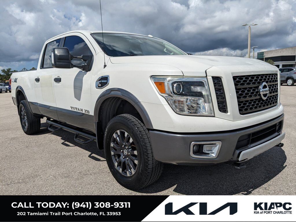 Nissan Titan