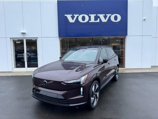 2025 VOLVO EX90