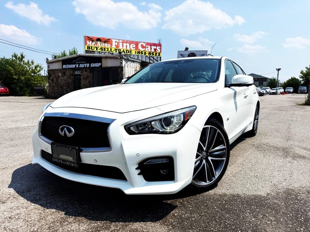 Infiniti Q50