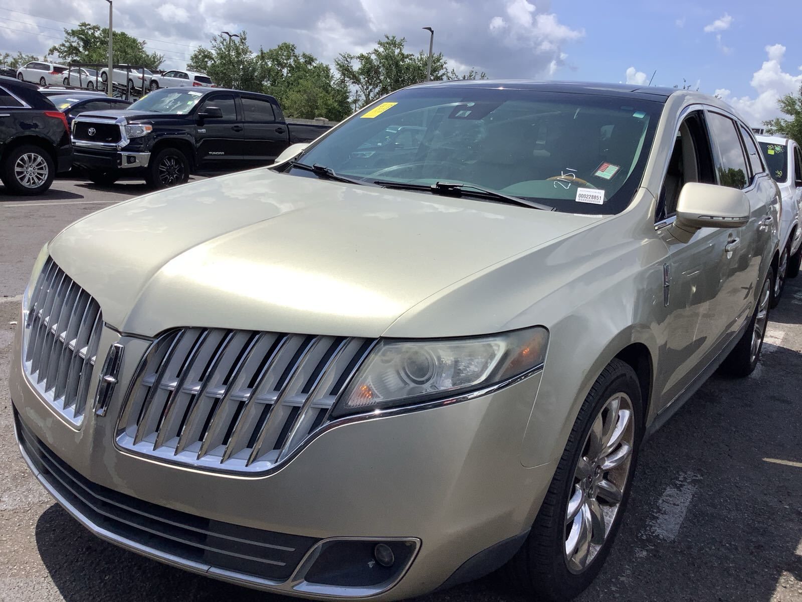 Lincoln MKT