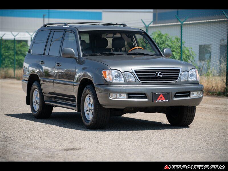Lexus LX