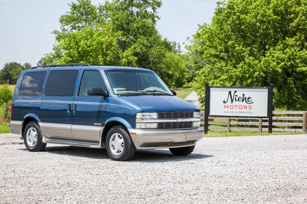 Chevrolet Astro Van