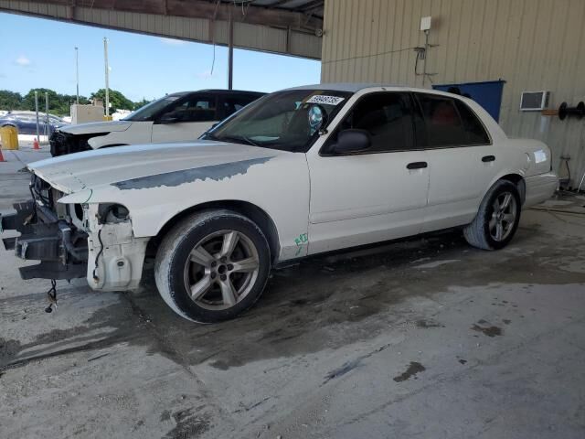 Ford Crown Victoria