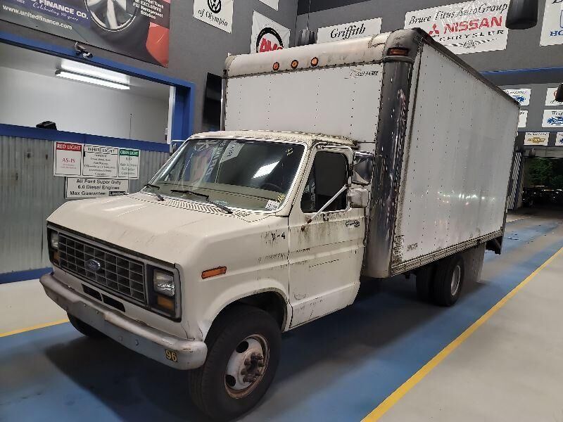 Ford E-350